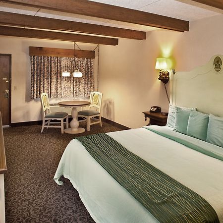 Helendorf River Inn, Suites & Conference Center מראה חיצוני תמונה