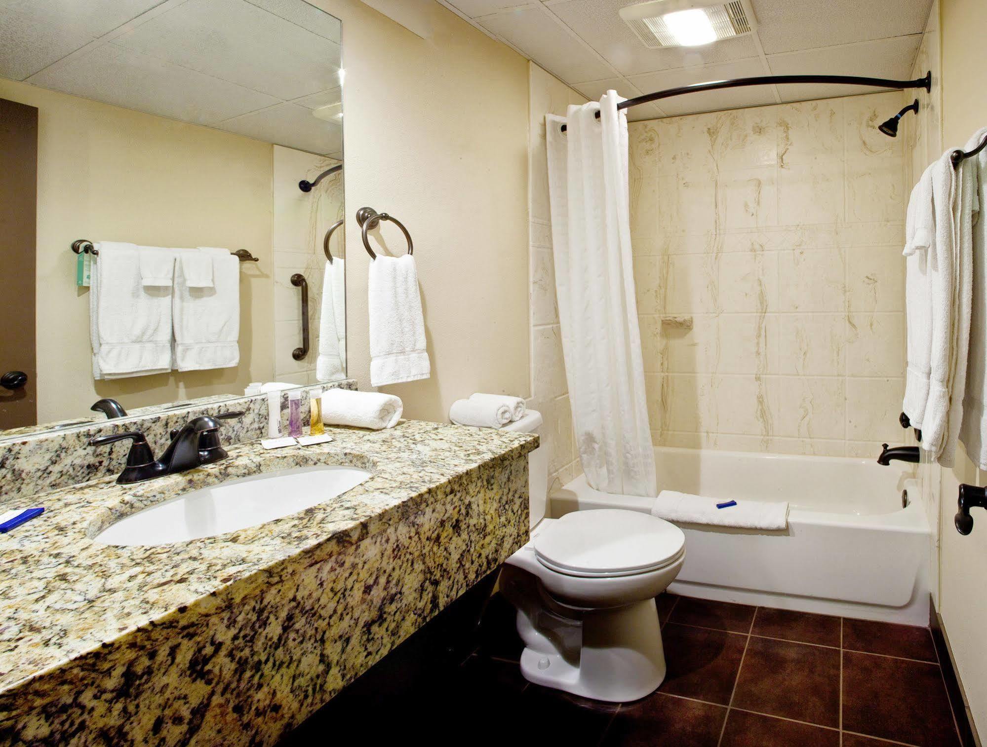 Helendorf River Inn, Suites & Conference Center מראה חיצוני תמונה