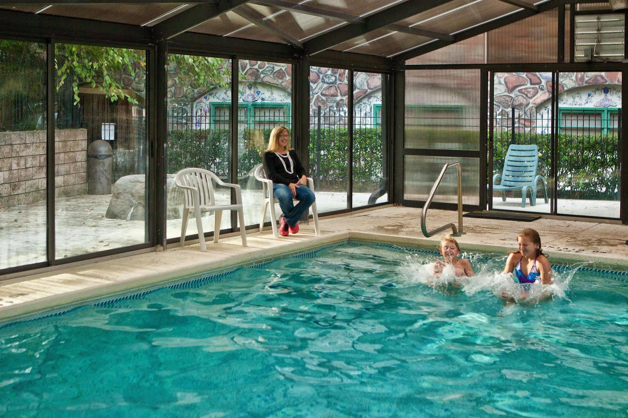Helendorf River Inn, Suites & Conference Center מראה חיצוני תמונה